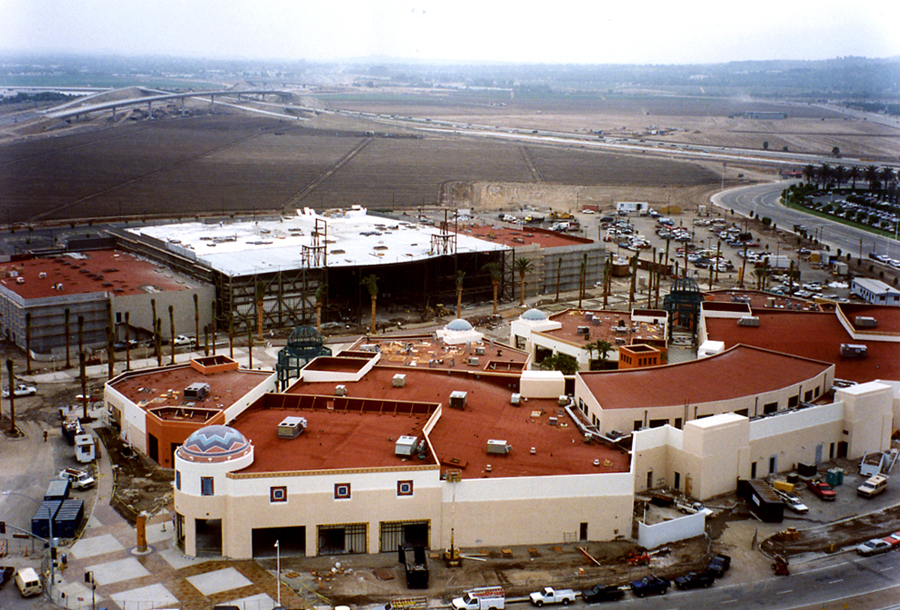 1993-1994: Irvine Spectrum Center Construction