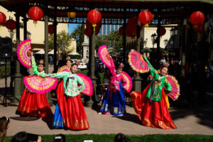 Korean Fan Dancers at Fashion Island for Lunar New Year