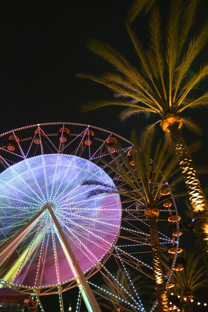 Giant Wheel at Irvine Spectrum Center, updated with LED lighting