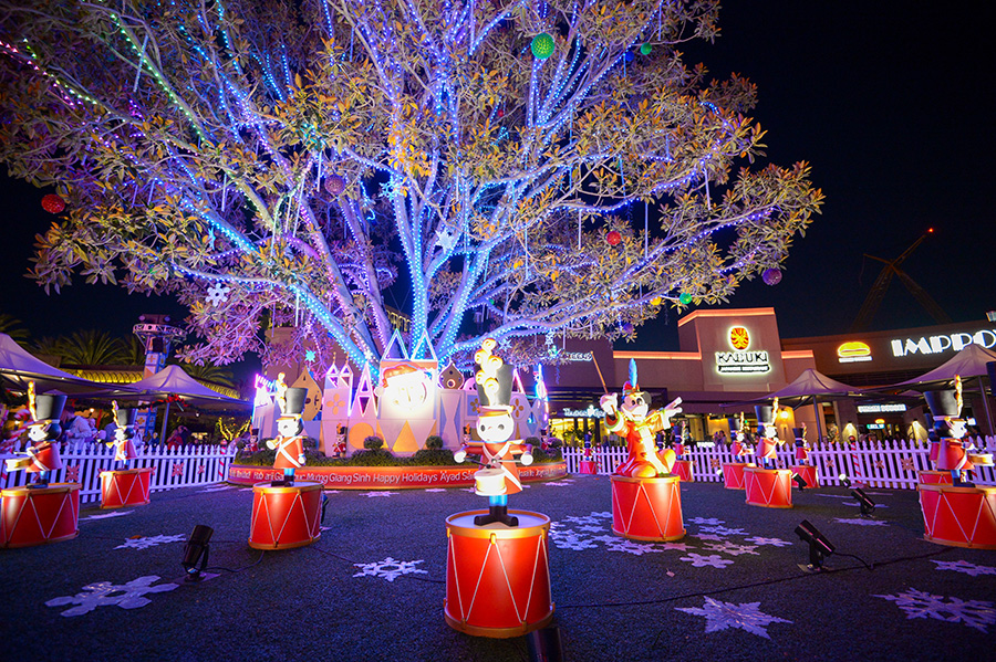 Disney Magical Holiday Lights