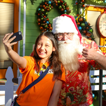 selfies with santa bear river casino