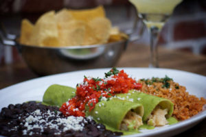 Enchilada ve středu - ve středu, dostanete 50% slevu na veškeré podpis enchiladas během oběda a večeře.