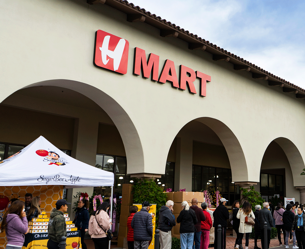 H MART at Northpark Plaza is now open